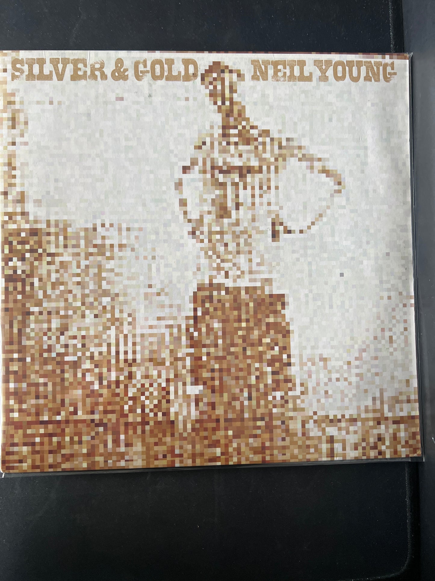 NEIL YOUNG - Silver & Gold