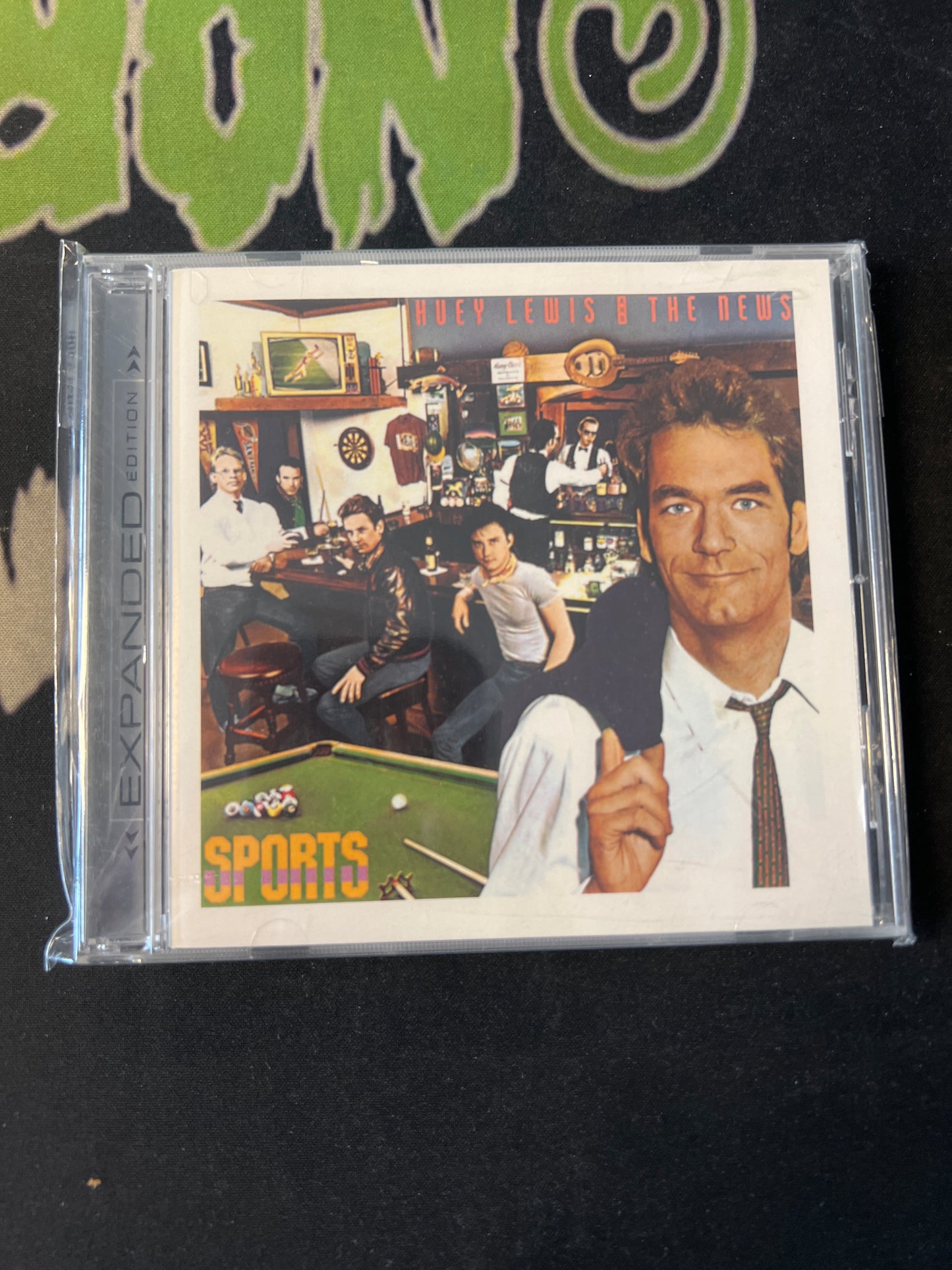 HUEY LEWIS AND THE NEWS - Sports