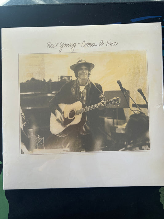 NEIL YOUNG - comes a time