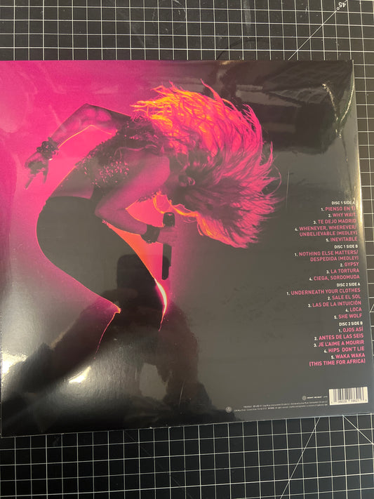 SHAKIRA - live from Paris