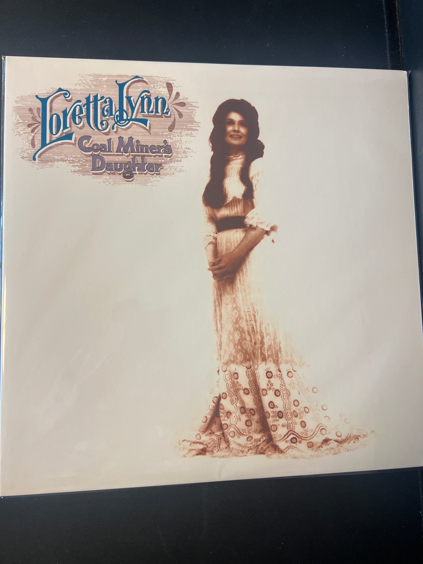 LORETTA LYNN - coal miners daughter