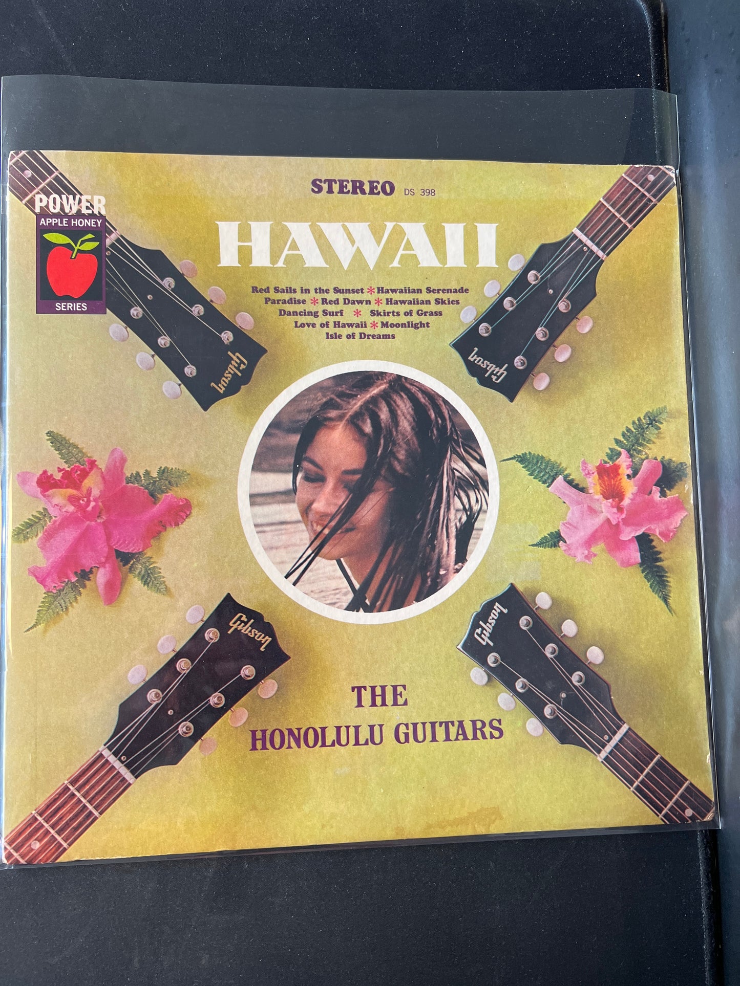 HAWAII - the Honolulu Guitars