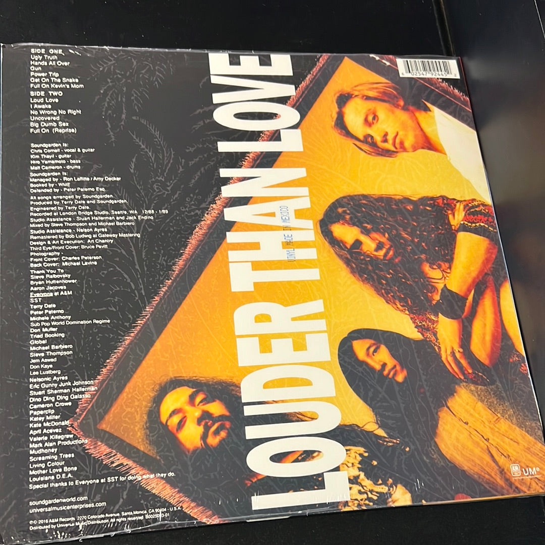 SOUNDGARDEN - louder than love