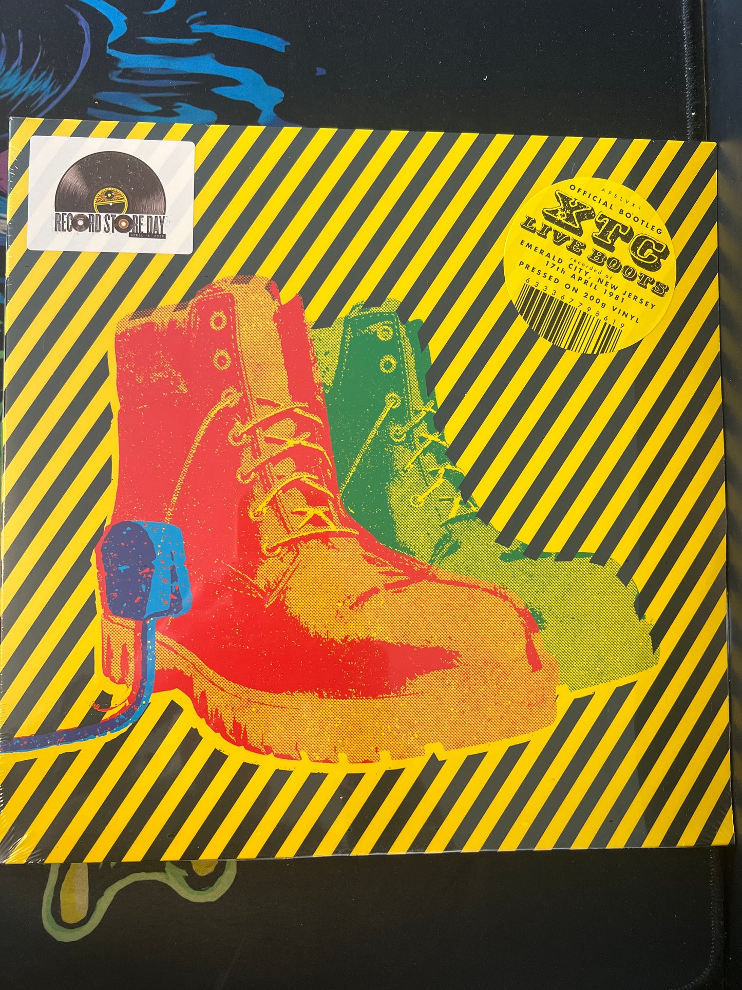 XTC - live boots