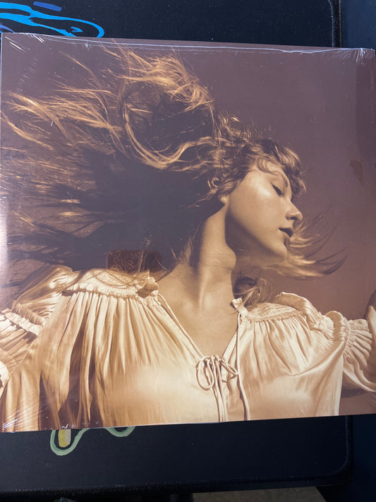 TAYLOR SWIFT - fearless (deluxe edition)