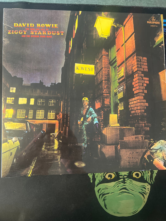 DAVID BOWIE “the rise and fall of Ziggy Stardust and the spiders from mars”