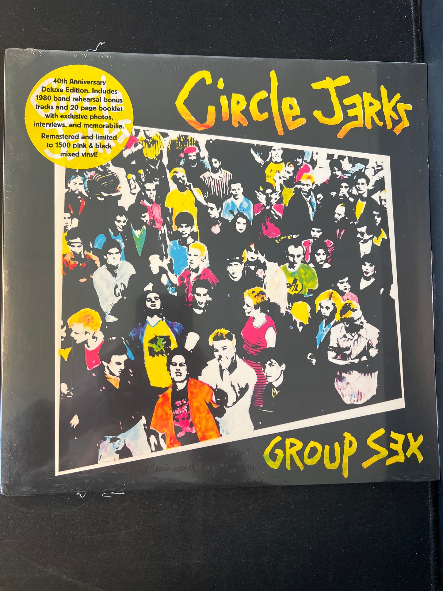 CIRCLE JERKS - group sex