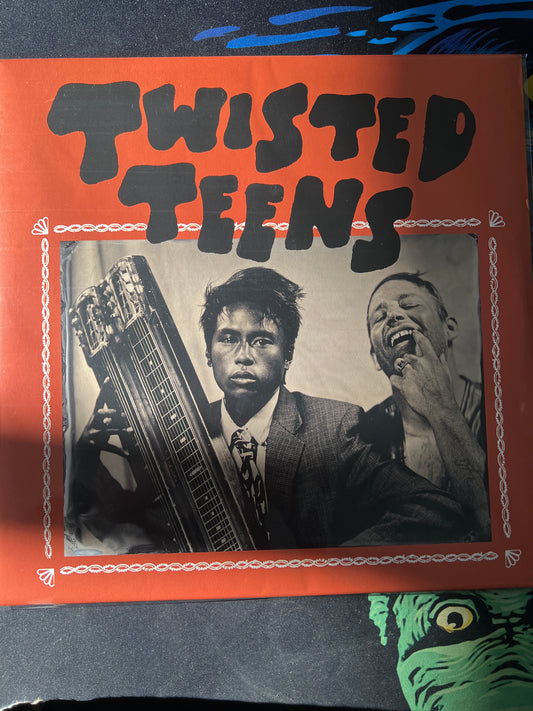 TWISTED TEENS - Twisted Teens