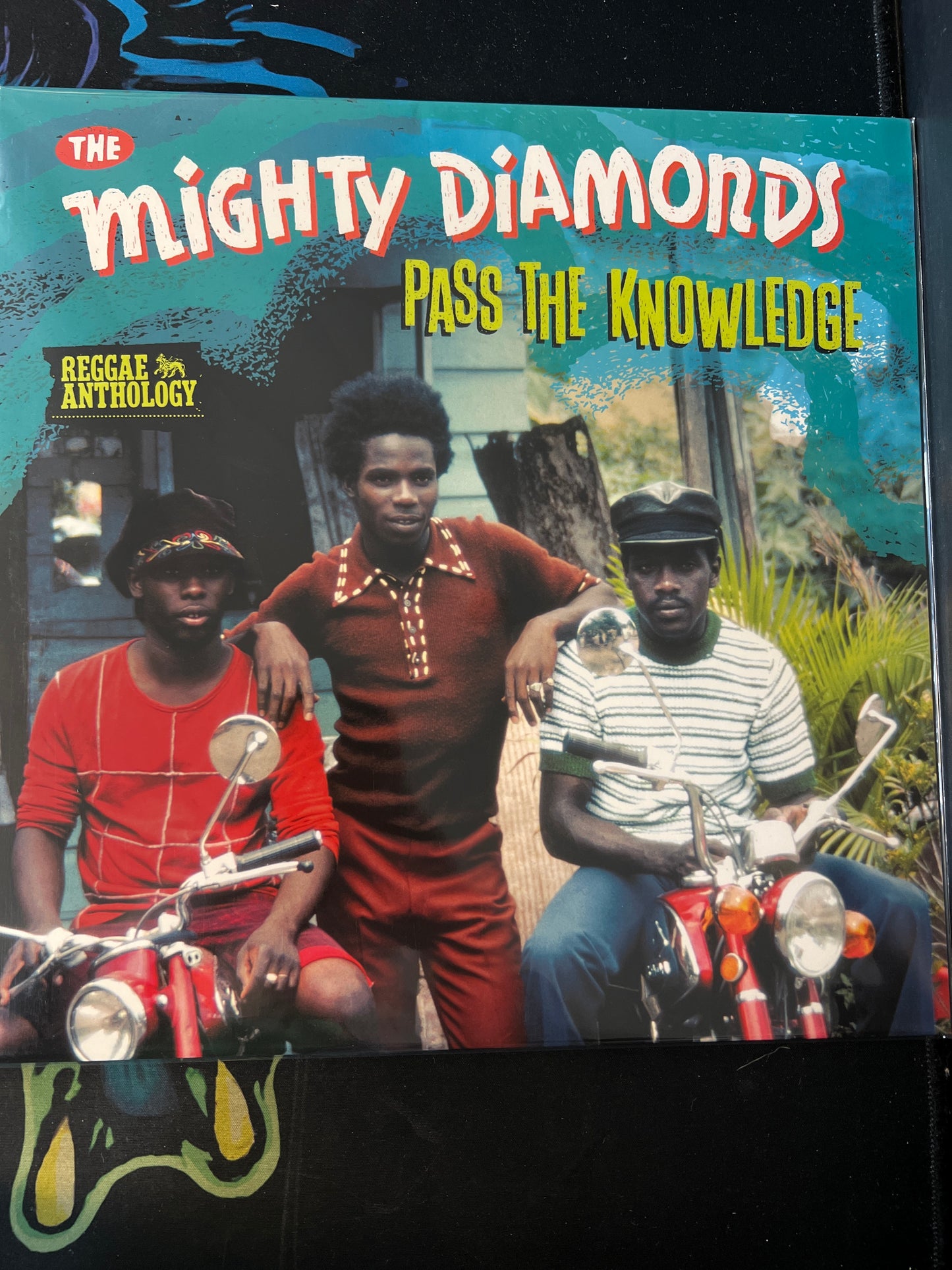 THE MIGHTY DIAMONDS - pass the knowledge