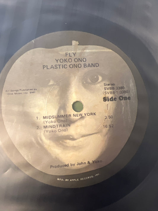 YOKO ONO - fly