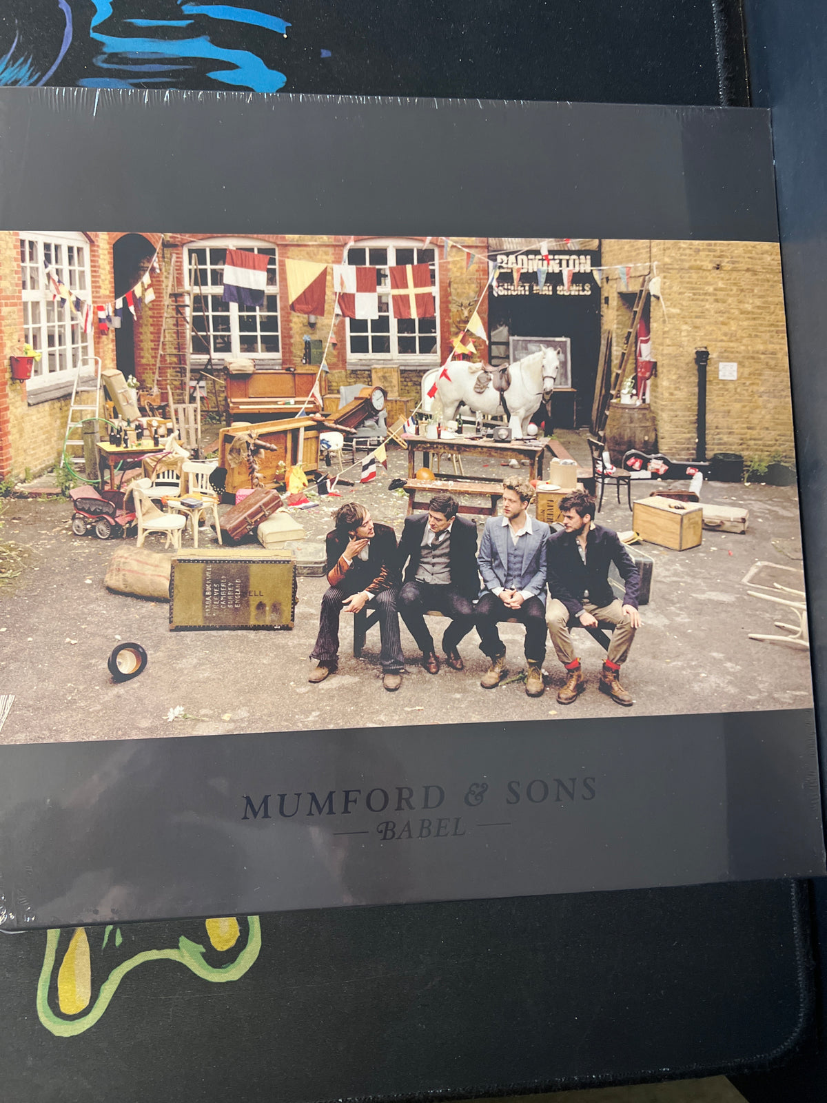 MUMFORD & SONS - babel