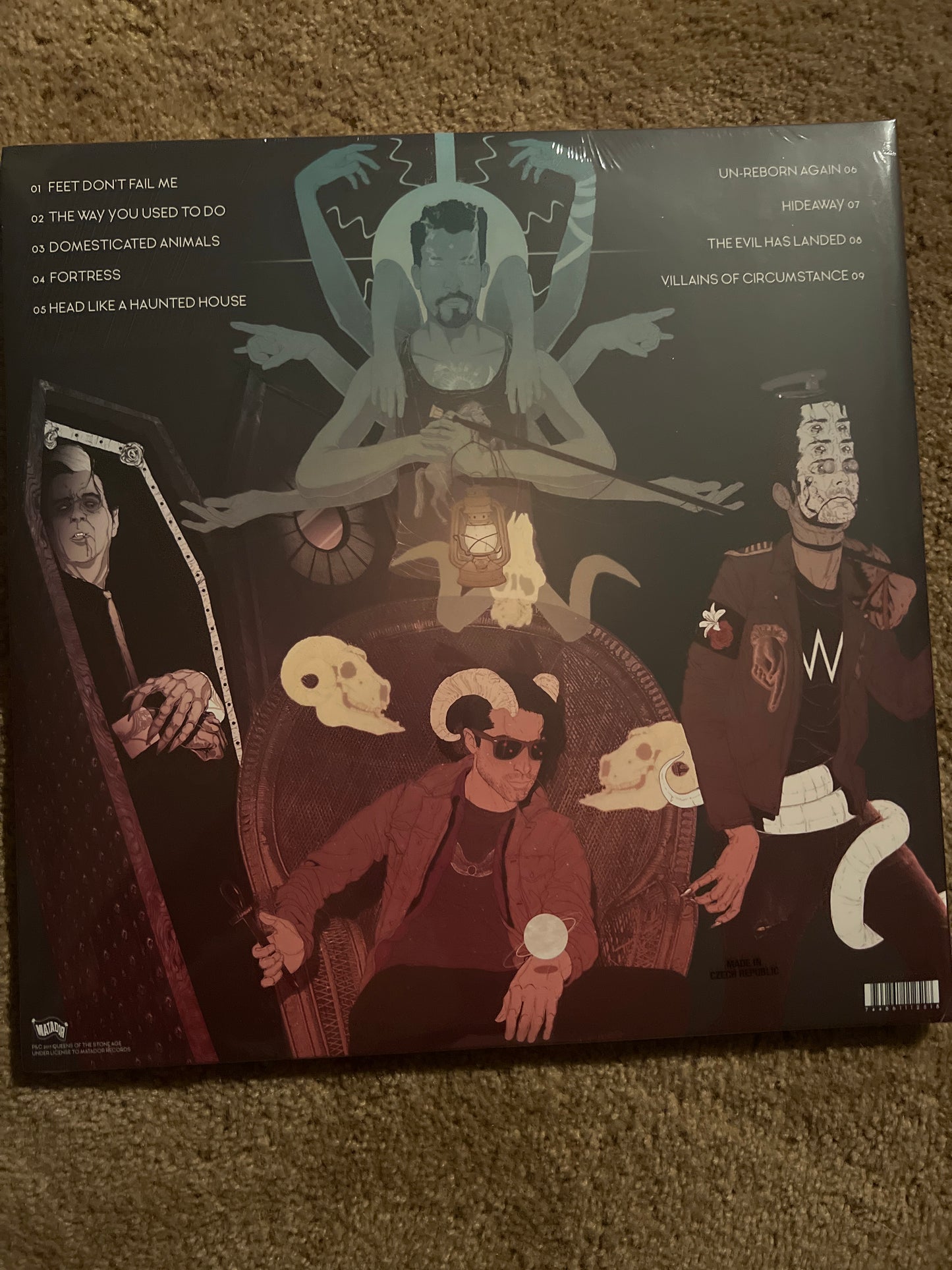 QUEENS OF THE STONE AGE - villains