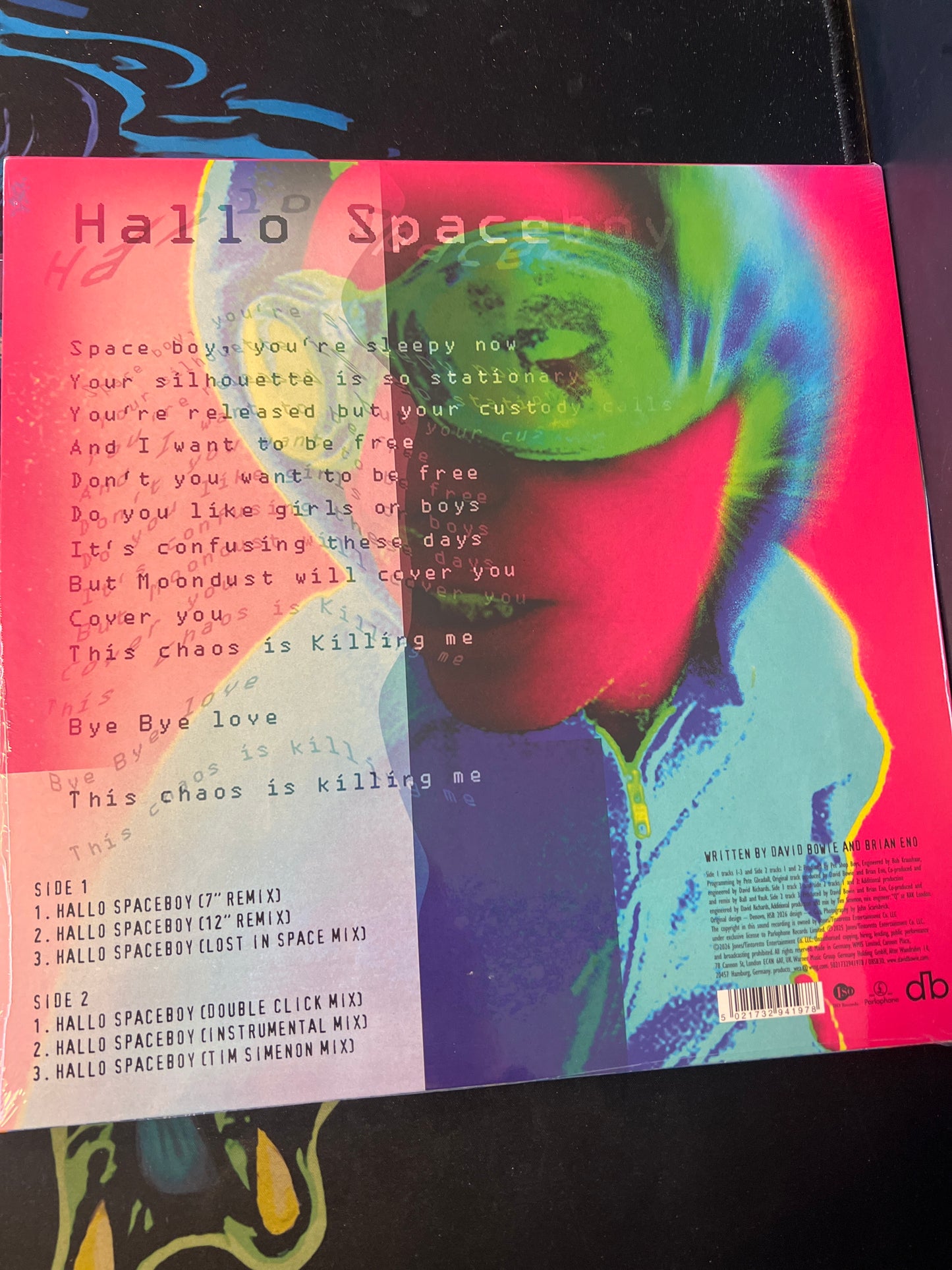 DAVID BOWIE - hallo spaceboy