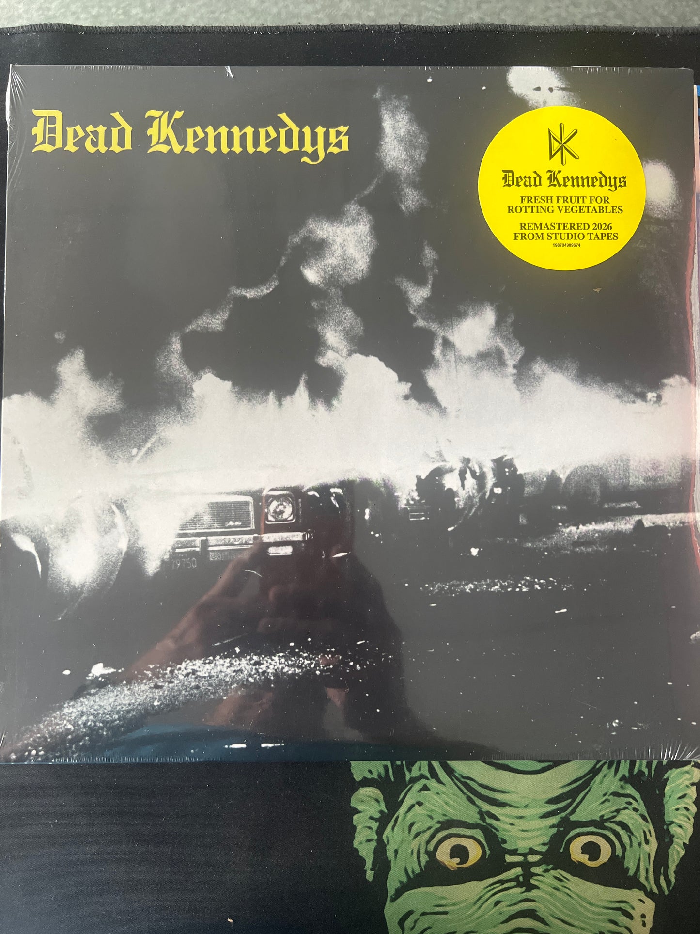 DEAD KENNEDYS - fresh fruit for rotting vegetables