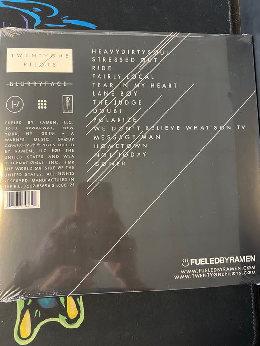 TWENTY ONE PILOTS - blurry face