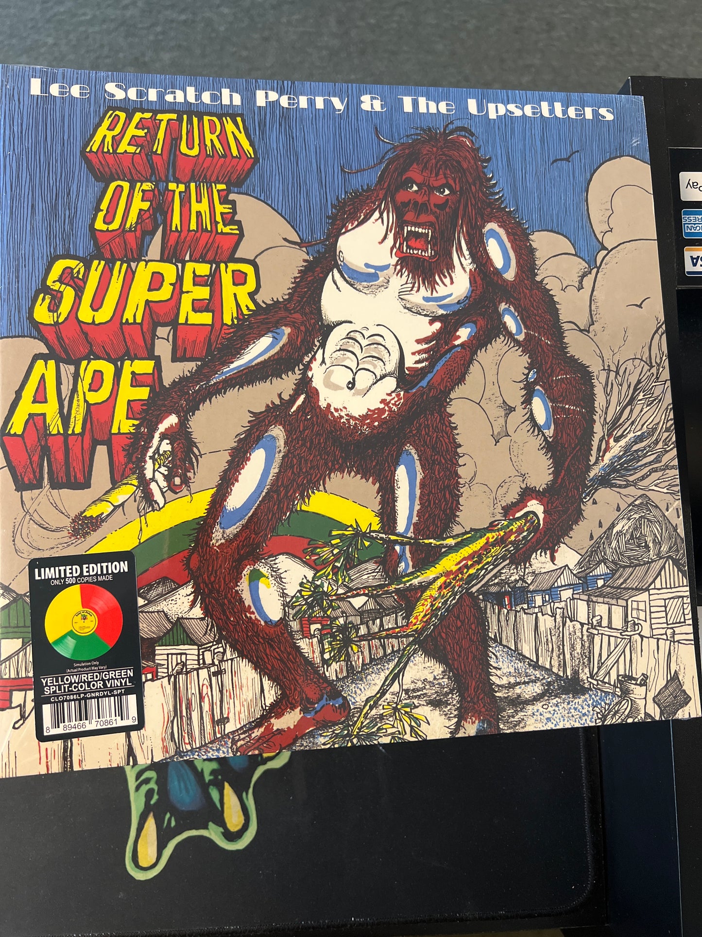LEE SCRATCH PERRY & THE UPSETTERS - return of the super ape
