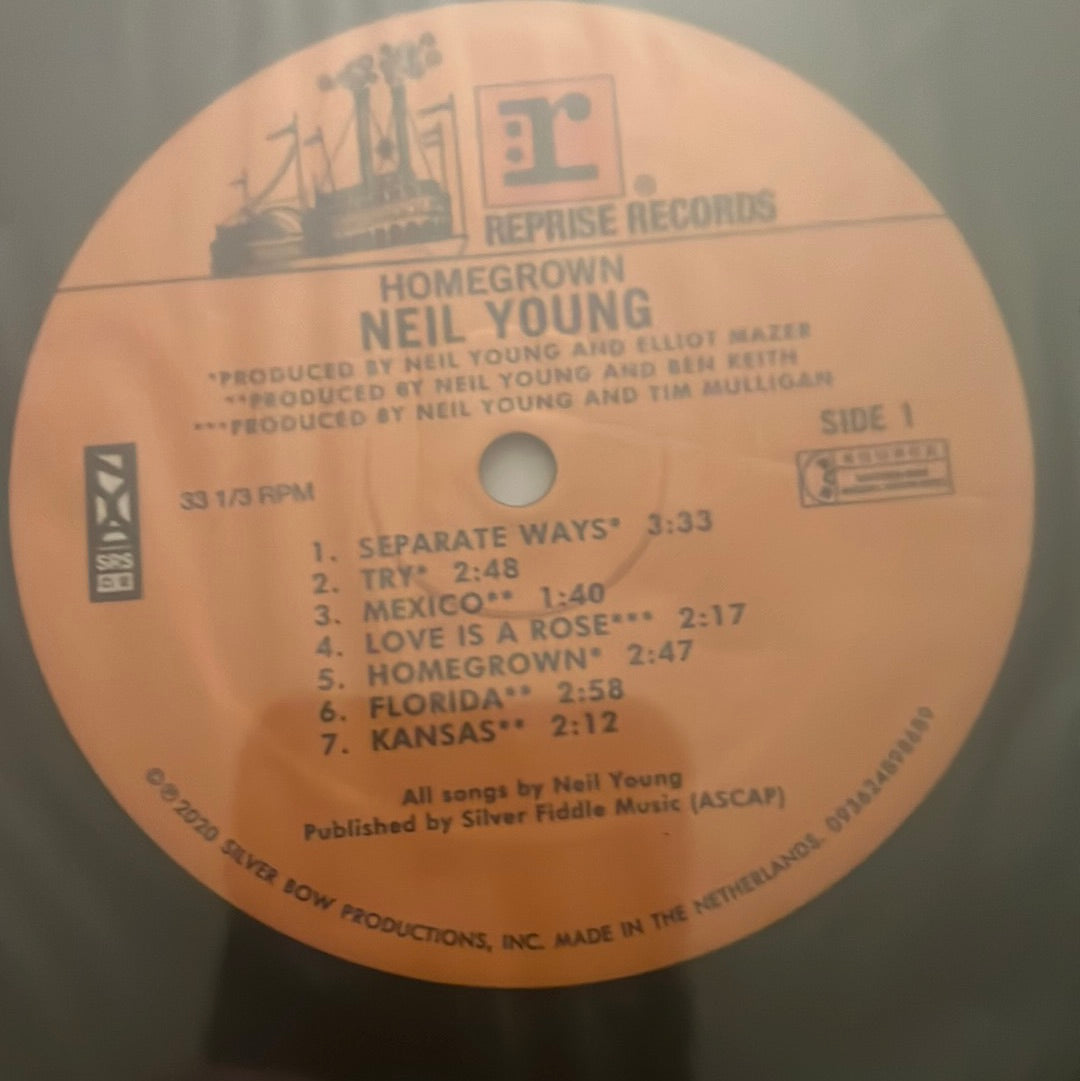 NEIL YOUNG - homegrown