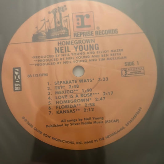 NEIL YOUNG - homegrown