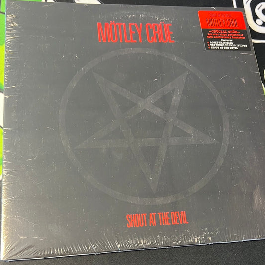 MOTLEY CRUE - shout at the devil