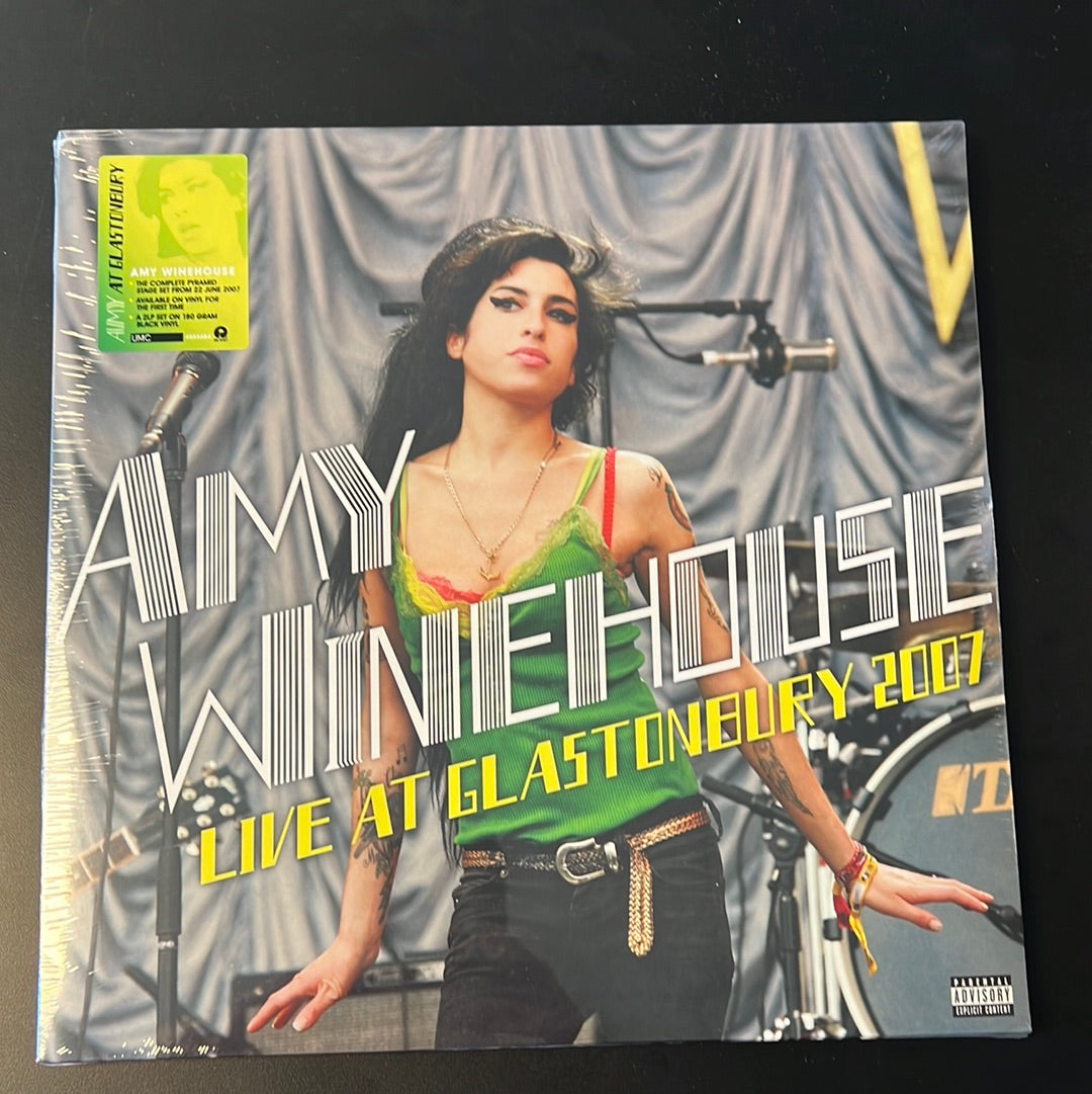 AMY WINEHOUSE - live at Glastonbury 2007