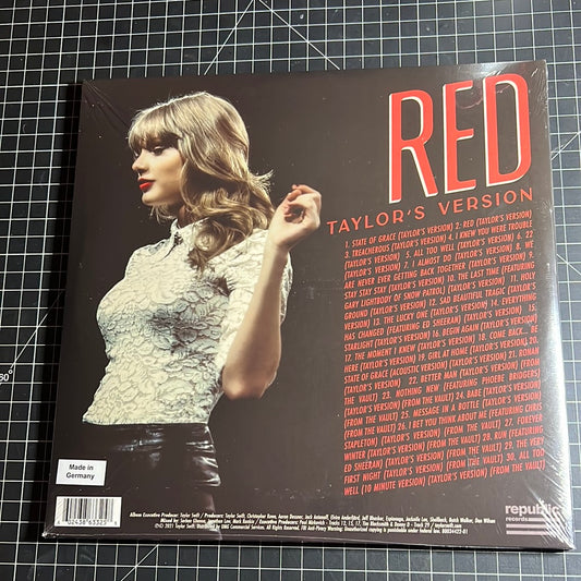 TAYLOR SWIFT “red”