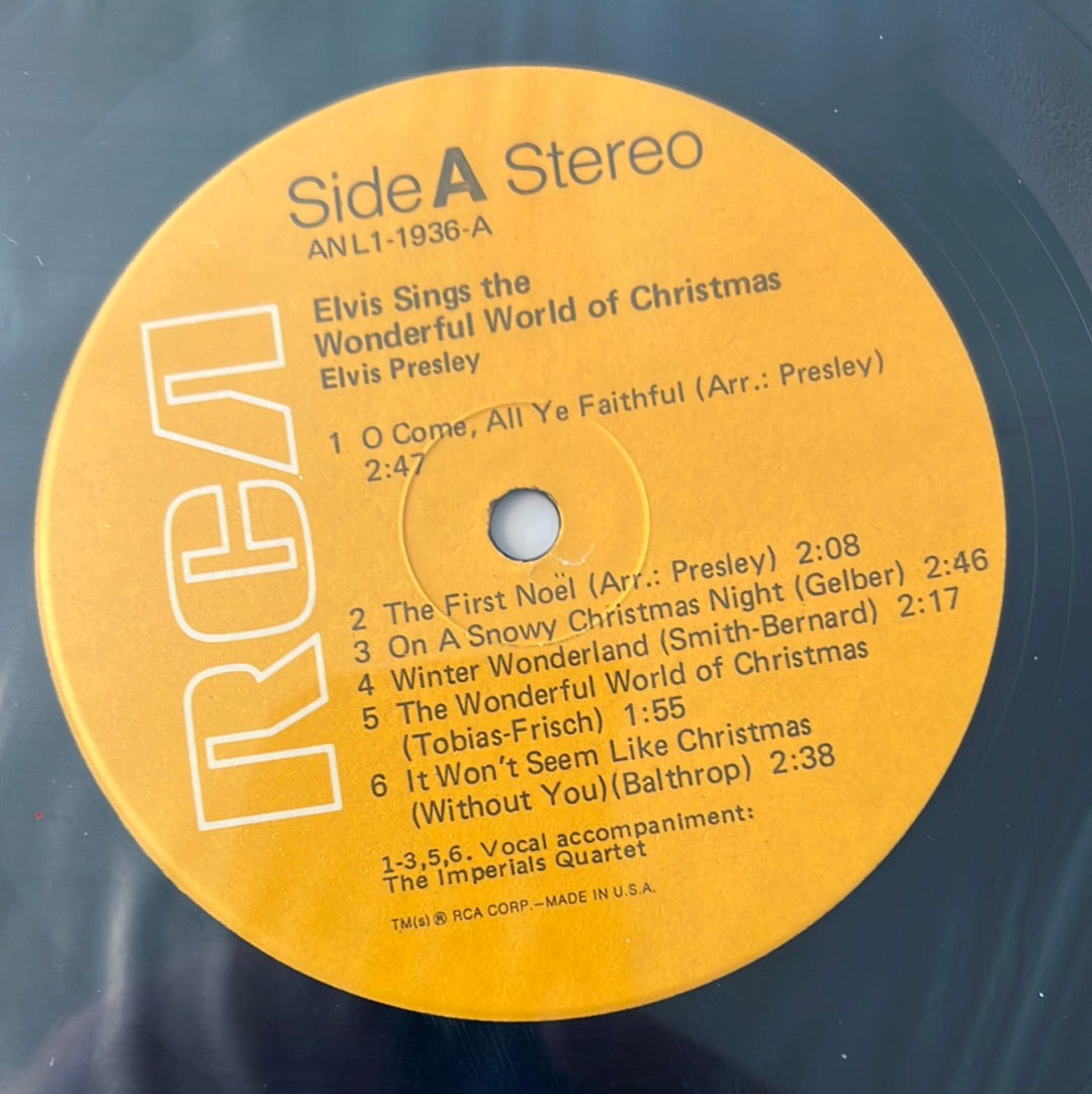 ELVIS PRESLEY - sings the wonderland world of Christmas