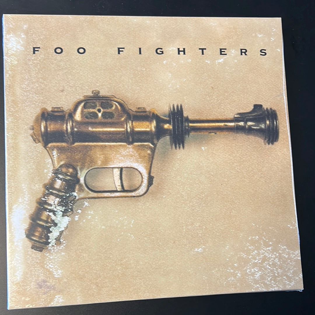 FOO FIGHTERS - self-titled