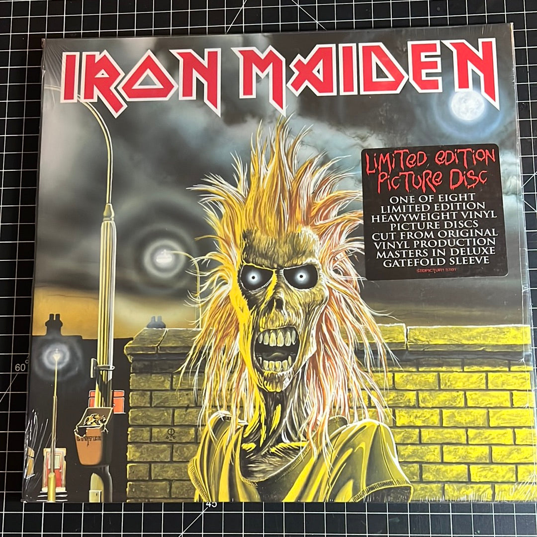 IRON MAIDEN “iron maiden”