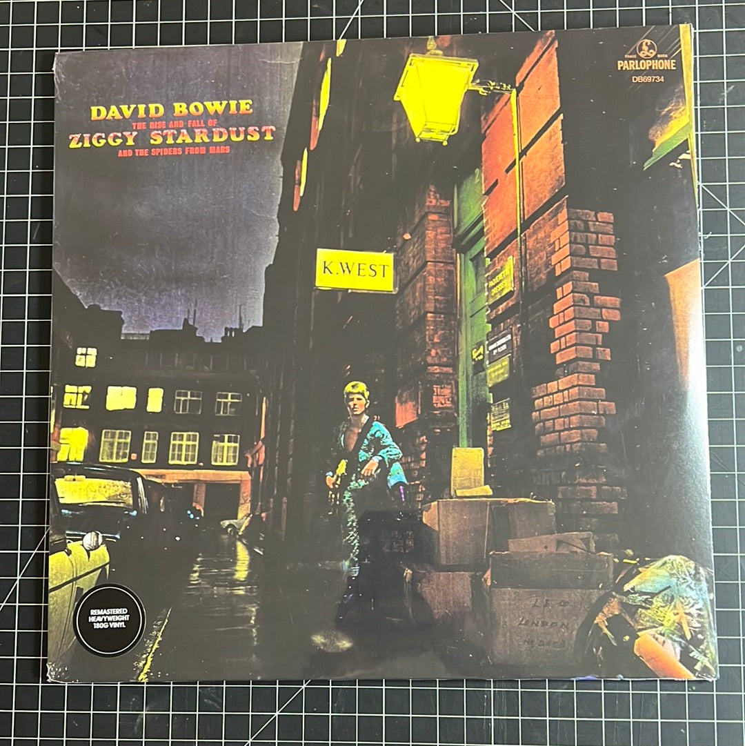 DAVID BOWIE “the rise and fall of Ziggy Stardust and the spiders from mars”