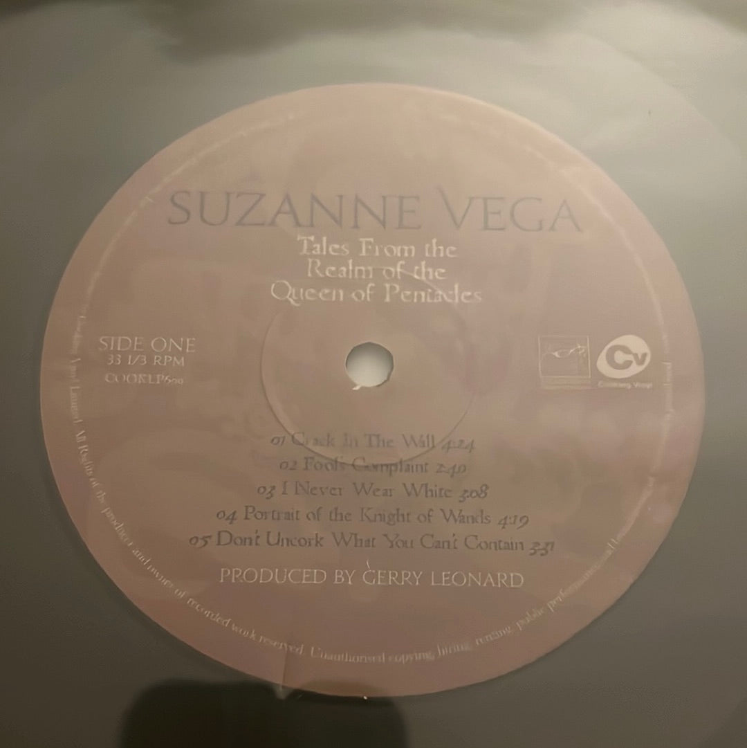 SUZANNE VEGA - tales from the realm